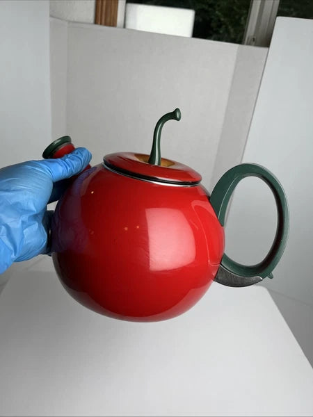COPCO Red Apple Enamel Teapot Kettle Coffee Pot Kettle 2.5 Qt - Vintage