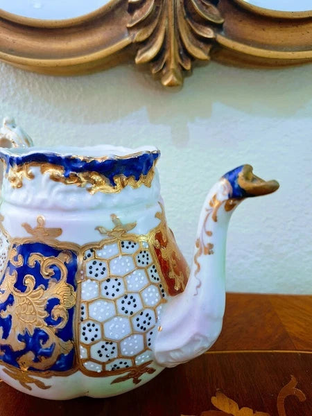 Fine Satsuma Teapot Moriage Raised Gold Hand Painted Enamel Red Blue c1880