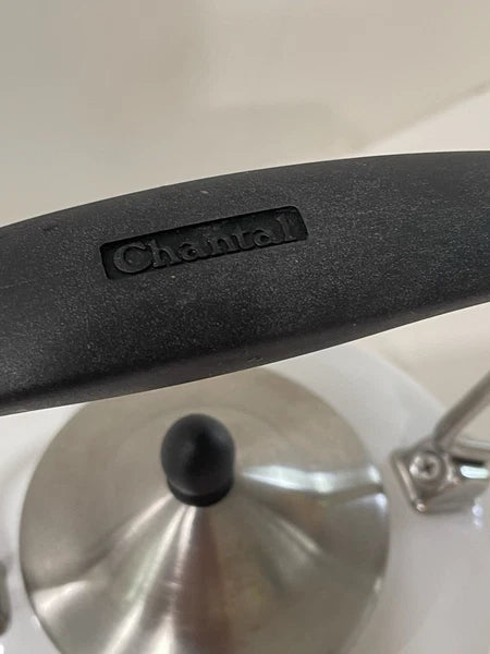 Chantal Tea Kettle White Enamel On Steel 1.7 Qt Black Handle 🫖
