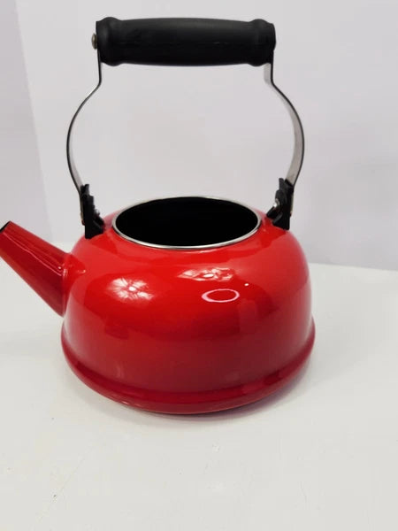 Le Creuset Vintage Tea Kettle Red 1.7 Quart  Whistling Teapot