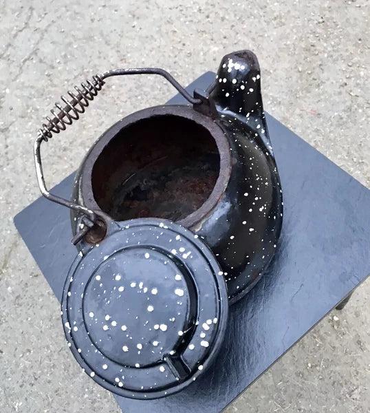 Vintage Cast Iron Plow & Hearth Antique Enamel Teapot Tea Pot Kettle Humidifier