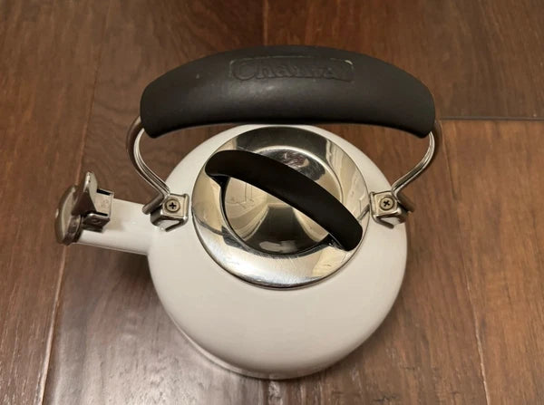 Chantal Landmark Whistling Tea Kettle Teapot White Enamel