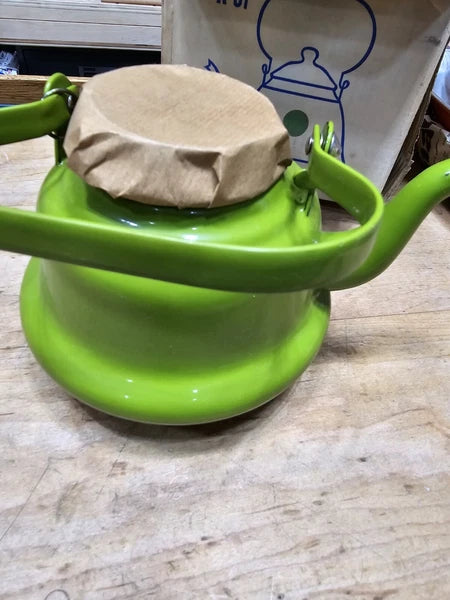 NEW! Teapot COUSANCES BRIGHT GREEN Similar To Le Creuset MULT-USE QUALITY Mint