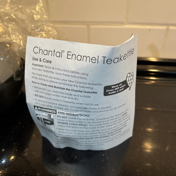 CHANTAL 1.8 QT Enamel on Steel Whistling Tea Kettle Teapot Onxy Black