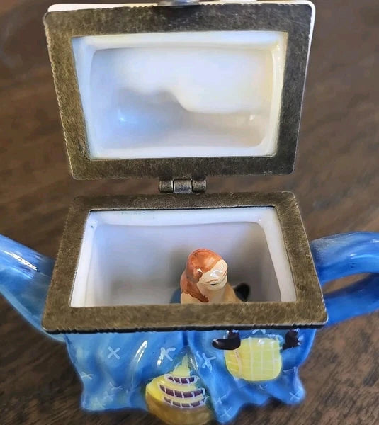 VINTAGE STOVE TEAPOT TRINKET BOX CERAMIC With Surprise Inside