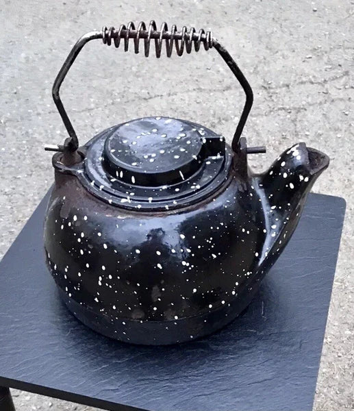 Vintage Cast Iron Plow & Hearth Antique Enamel Teapot Tea Pot Kettle Humidifier