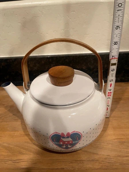 Baker Hart & Stuart Porcelain Enamelware kettle