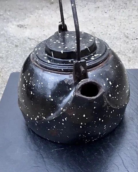 Vintage Cast Iron Plow & Hearth Antique Enamel Teapot Tea Pot Kettle Humidifier