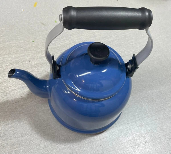 La Creuset Teapot 1-1/4 Qt. Blue Enamel