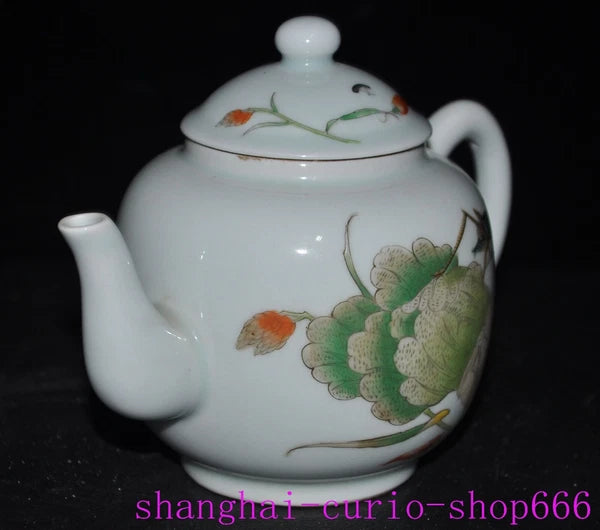 6"Qing Yongzheng pastel porcelain enamel cabbage baicai insect grain Teapot pot